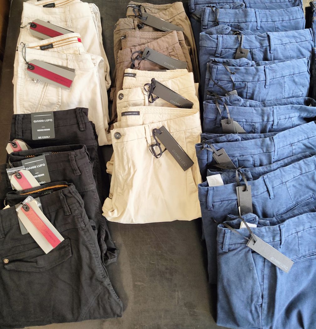 Abbigliamento on sale gianni lupo