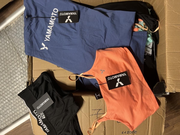 Vendo stock abbigliamento