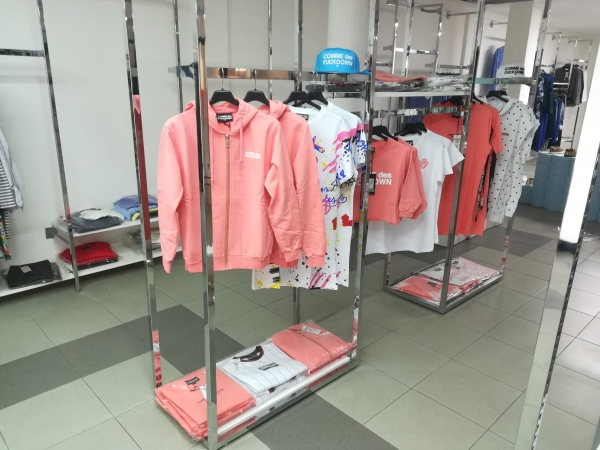 Stock abbigliamento donna firmato Comme Des Fuckdown P/E