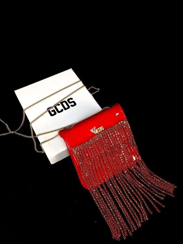 Stock accessori GCDS