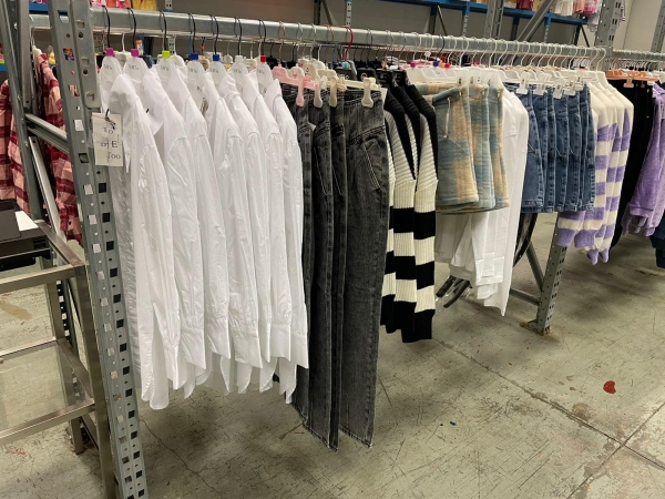 lotto abbigliamento bambino/a TO BE TOO