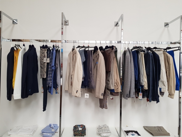 Stock abbigliamento uomo firmato AT.P.CO P/E