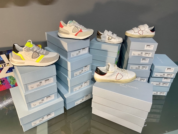 Stock scarpe bambino firmatissime