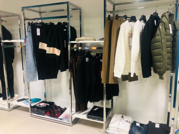 Stock abbigliamento uomo firmato Gaelle A/I