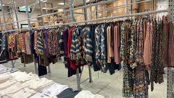 lotto abbigliamento donna MOKI-B