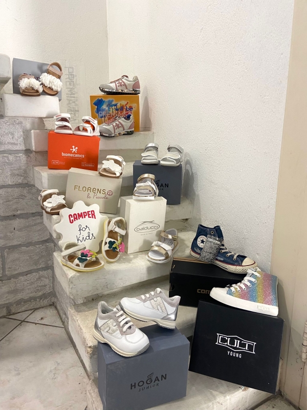Stock calzature PE e AI firmate dei migliori brand