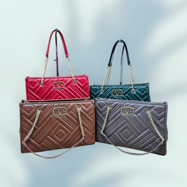 Stock Borse Versace 1969 Autunno/Inverno in vari modelli e colori